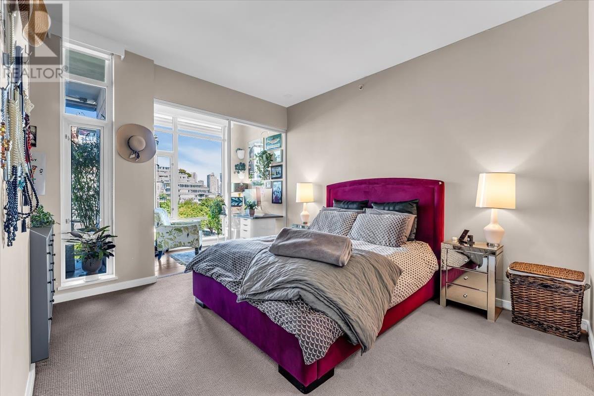 Listing Picture 19 of 36 : 504 77 WALTER HARDWICK AVENUE, Vancouver / 溫哥華 - 魯藝地產 Yvonne Lu Group - MLS Medallion Club Member