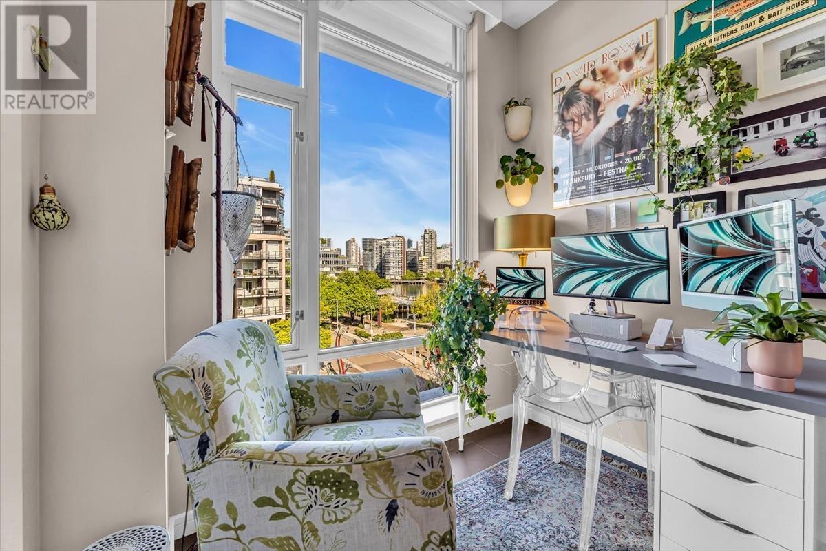 Listing Picture 21 of 36 : 504 77 WALTER HARDWICK AVENUE, Vancouver / 溫哥華 - 魯藝地產 Yvonne Lu Group - MLS Medallion Club Member