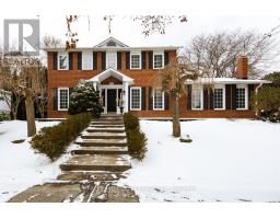 119 ABBEYWOOD TRAIL, Toronto, Ontario