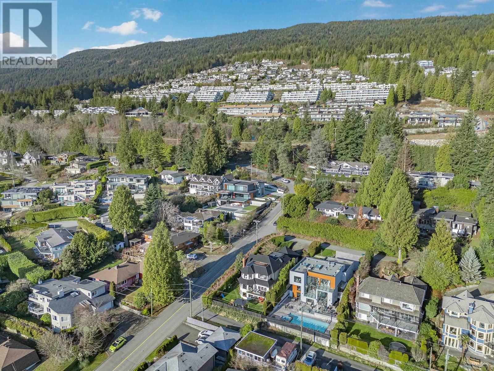 2198 Rosebery Avenue, West Vancouver, British Columbia  V7V 2Z7 - Photo 37 - R2962636