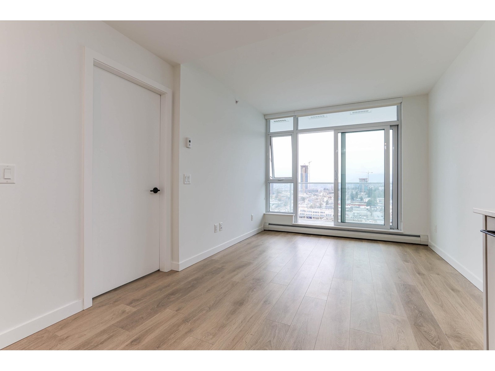 2212 13685 102 Avenue, Surrey, British Columbia  V3T 1N7 - Photo 5 - R2962686
