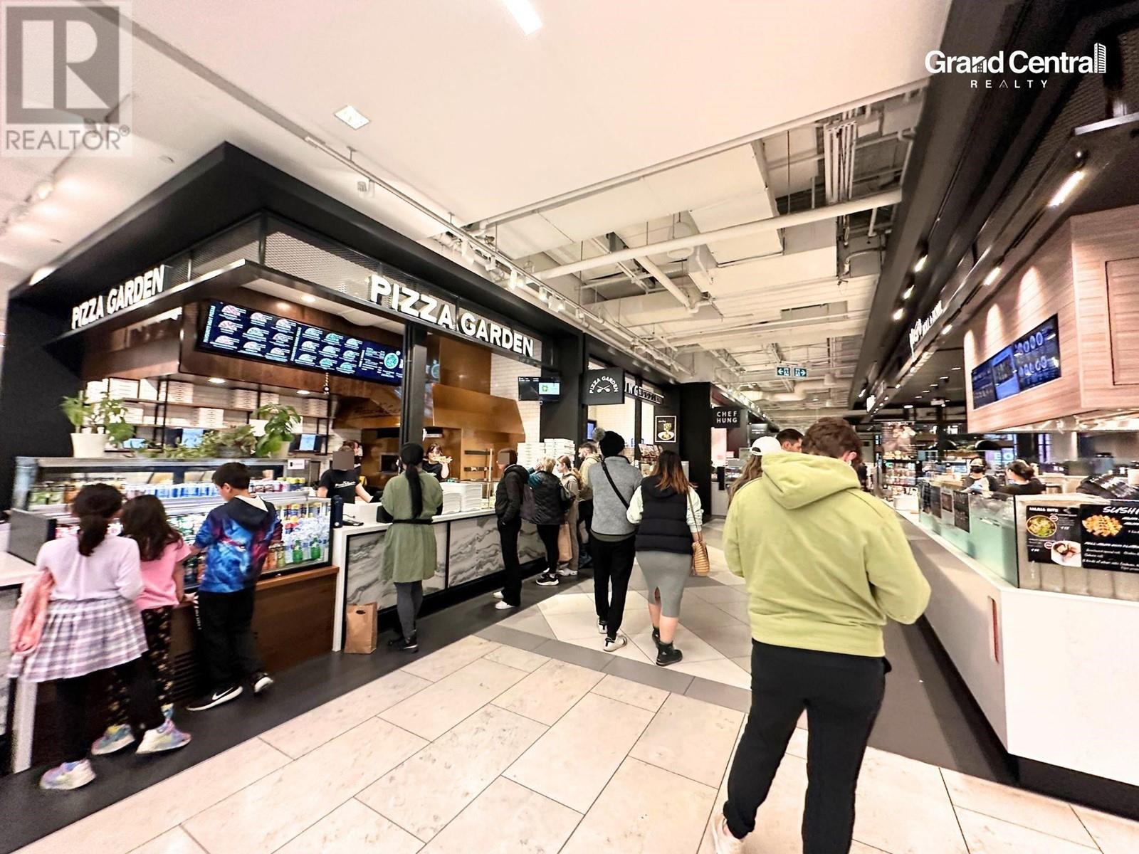F13 4567 Lougheed Highway, Burnaby, British Columbia  V0V 0V0 - Photo 2 - C8066234