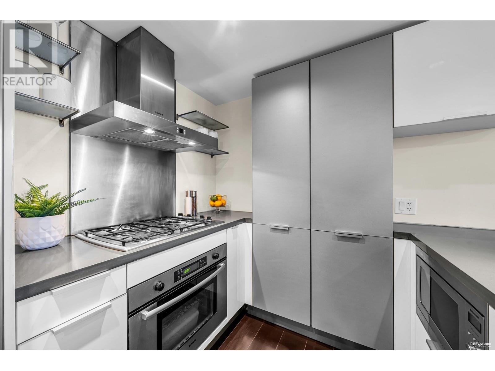 Listing Picture 6 of 40 : 1906 788 RICHARDS STREET, Vancouver / 溫哥華 - 魯藝地產 Yvonne Lu Group - MLS Medallion Club Member