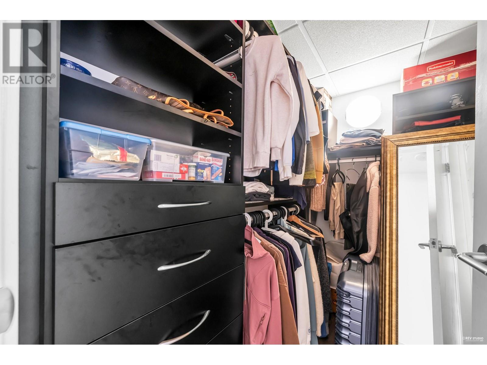 Listing Picture 24 of 40 : 1906 788 RICHARDS STREET, Vancouver / 溫哥華 - 魯藝地產 Yvonne Lu Group - MLS Medallion Club Member