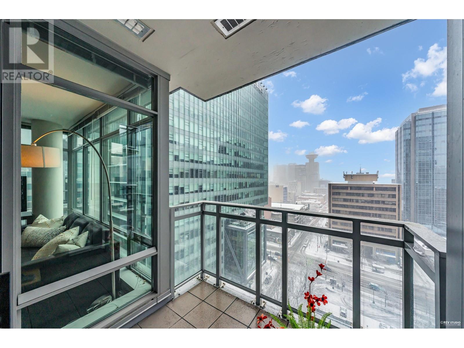 Listing Picture 26 of 40 : 1906 788 RICHARDS STREET, Vancouver / 溫哥華 - 魯藝地產 Yvonne Lu Group - MLS Medallion Club Member