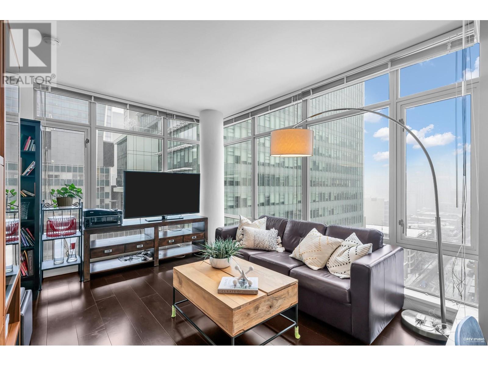 Listing Picture 14 of 40 : 1906 788 RICHARDS STREET, Vancouver / 溫哥華 - 魯藝地產 Yvonne Lu Group - MLS Medallion Club Member