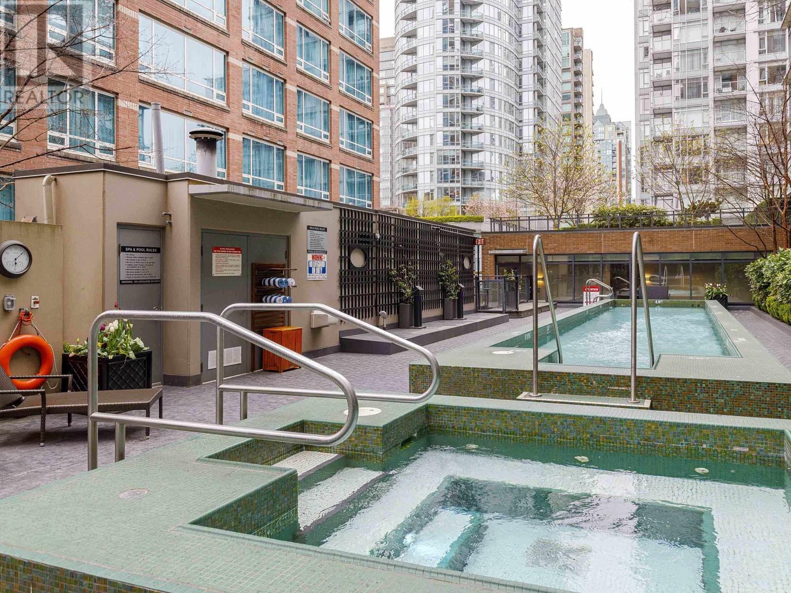 Listing Picture 25 of 40 : 1906 788 RICHARDS STREET, Vancouver / 溫哥華 - 魯藝地產 Yvonne Lu Group - MLS Medallion Club Member