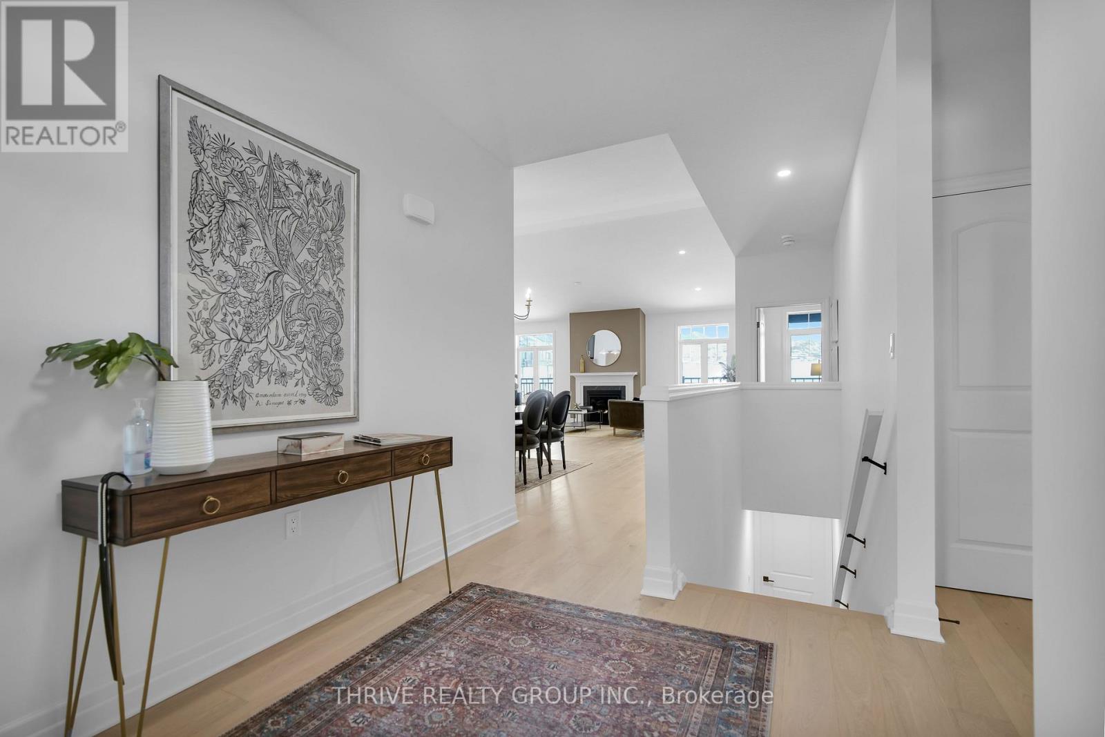 Property at 15 - 1080 UPPERPOINT AVENUE image 5