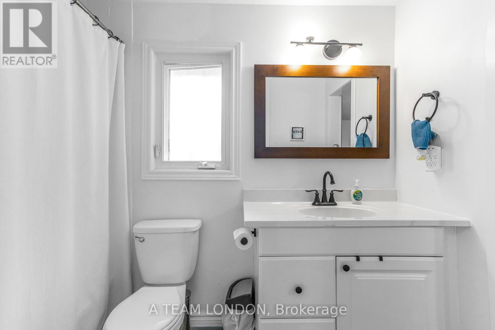 Photo 21 of 34 for 5 - 1855 Aldersbrook Road