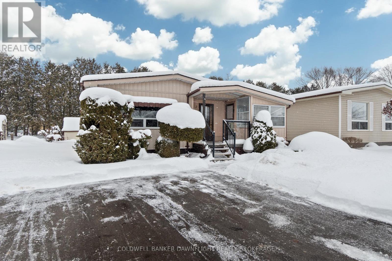 12 Redford Drive, South Huron, Ontario  N0M 1S3 - Photo 2 - X11921377