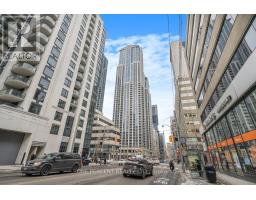 1110 - 763 BAY STREET, Toronto, Ontario