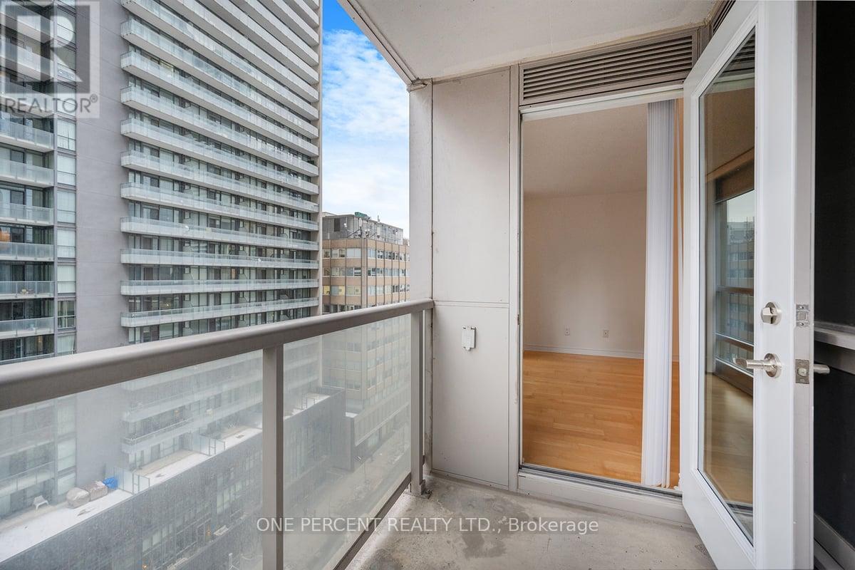 1110 - 763 Bay Street, Toronto, Ontario  M5G 2R3 - Photo 22 - C11953222