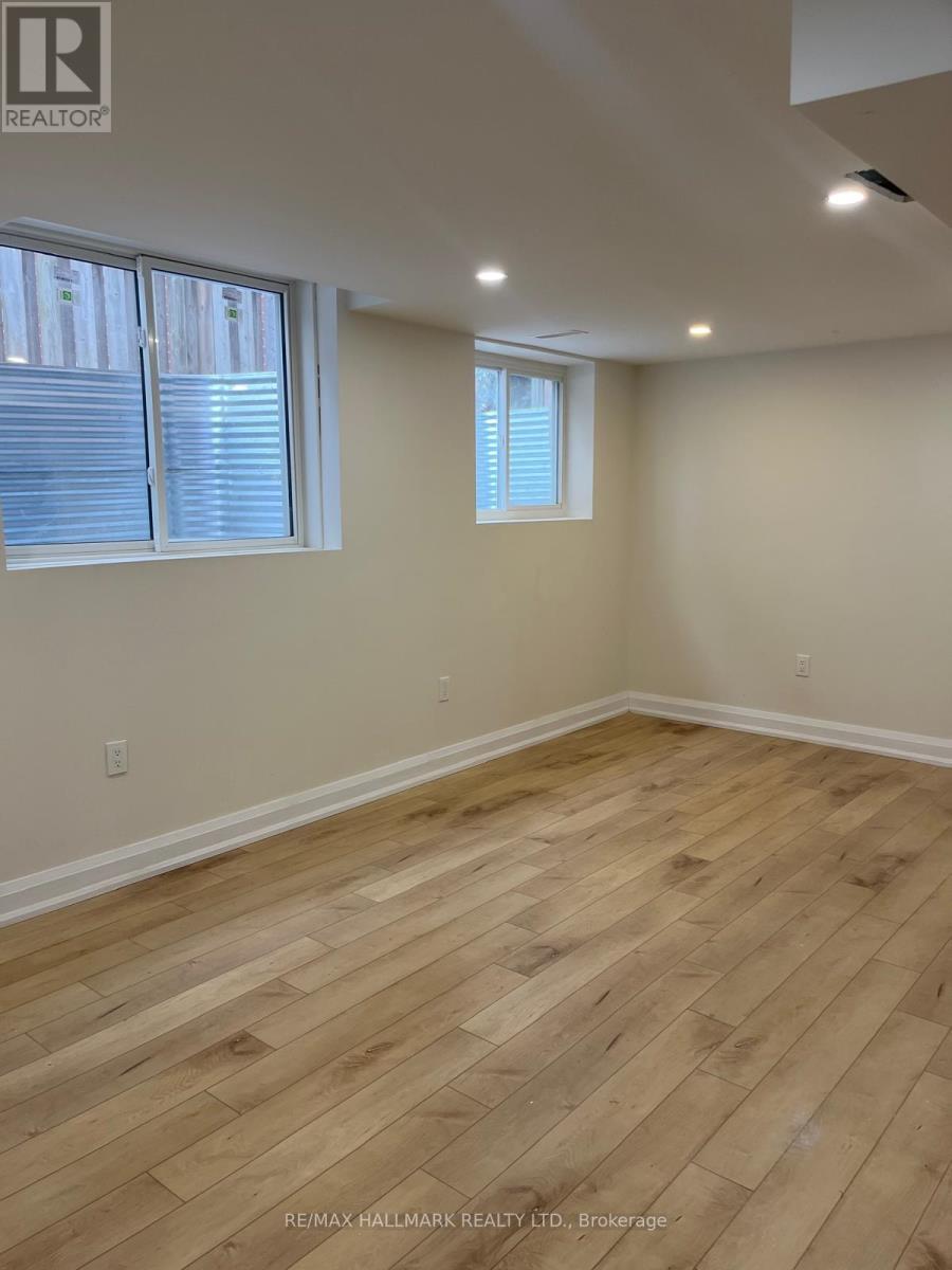 Unit A - 30 Gatcombe Circle, Richmond Hill, Ontario  L4C 9P5 - Photo 4 - N11915600