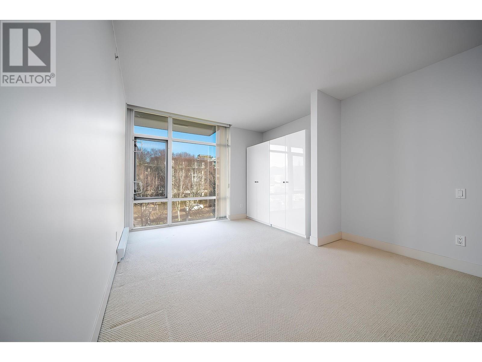 Listing Picture 26 of 28 : 308 6015 IONA DRIVE, Vancouver / 溫哥華 - 魯藝地產 Yvonne Lu Group - MLS Medallion Club Member