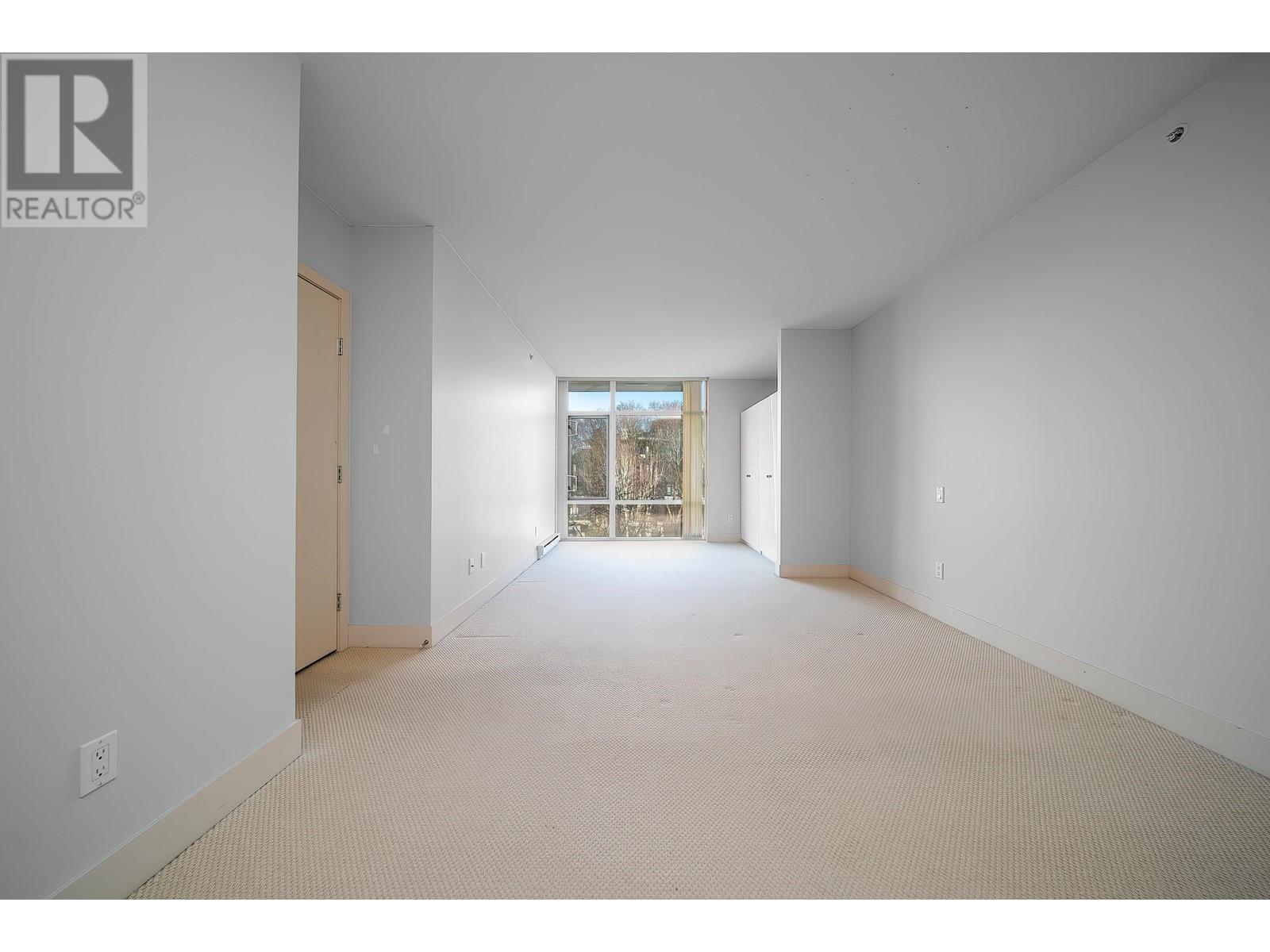 Listing Picture 25 of 28 : 308 6015 IONA DRIVE, Vancouver / 溫哥華 - 魯藝地產 Yvonne Lu Group - MLS Medallion Club Member