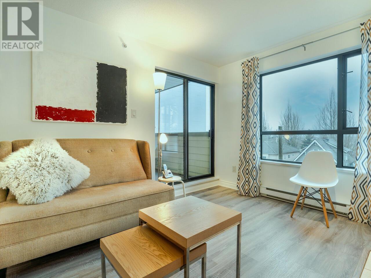 Listing Picture 6 of 20 : 400 2741 E HASTINGS STREET, Vancouver / 溫哥華 - 魯藝地產 Yvonne Lu Group - MLS Medallion Club Member