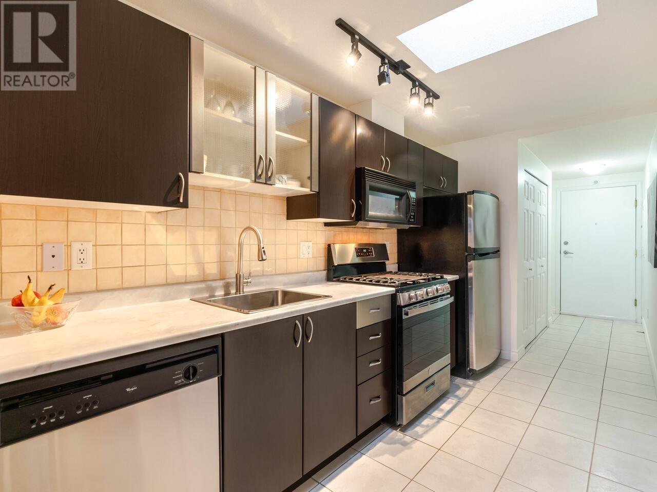 Listing Picture 8 of 20 : 400 2741 E HASTINGS STREET, Vancouver / 溫哥華 - 魯藝地產 Yvonne Lu Group - MLS Medallion Club Member