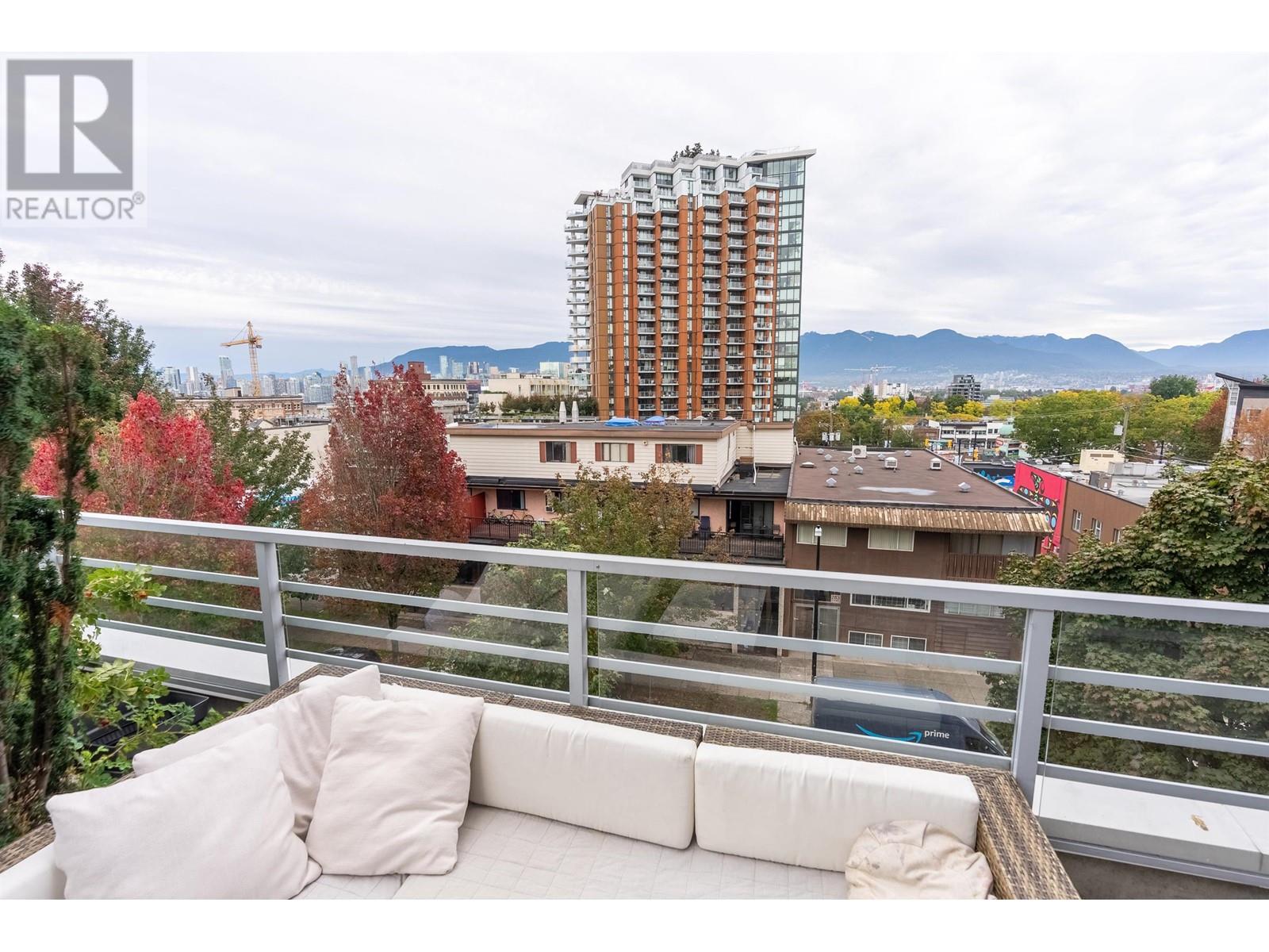 Listing Picture 11 of 40 : 404 298 E 11TH AVENUE, Vancouver / 溫哥華 - 魯藝地產 Yvonne Lu Group - MLS Medallion Club Member