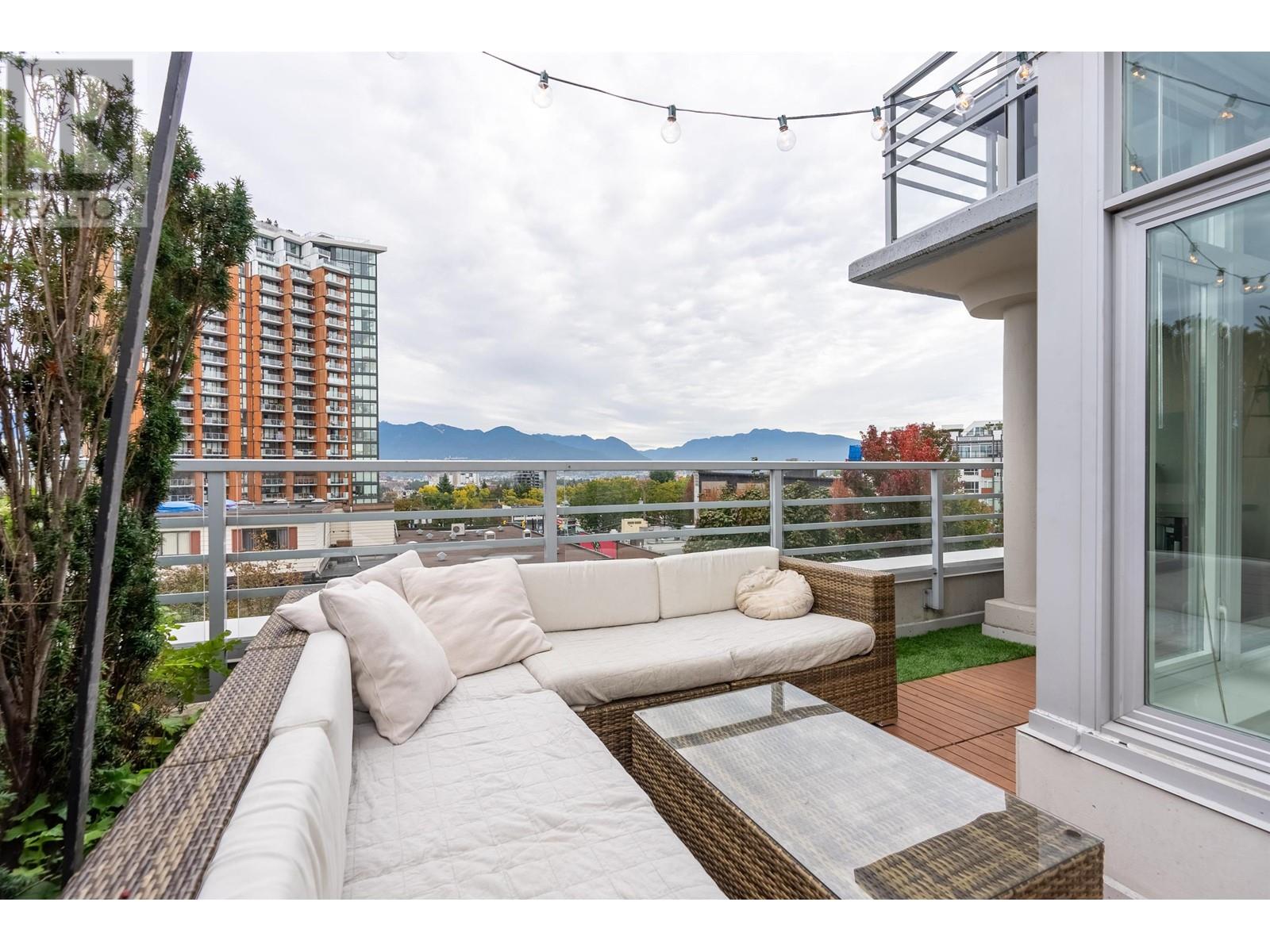 Listing Picture 14 of 40 : 404 298 E 11TH AVENUE, Vancouver / 溫哥華 - 魯藝地產 Yvonne Lu Group - MLS Medallion Club Member