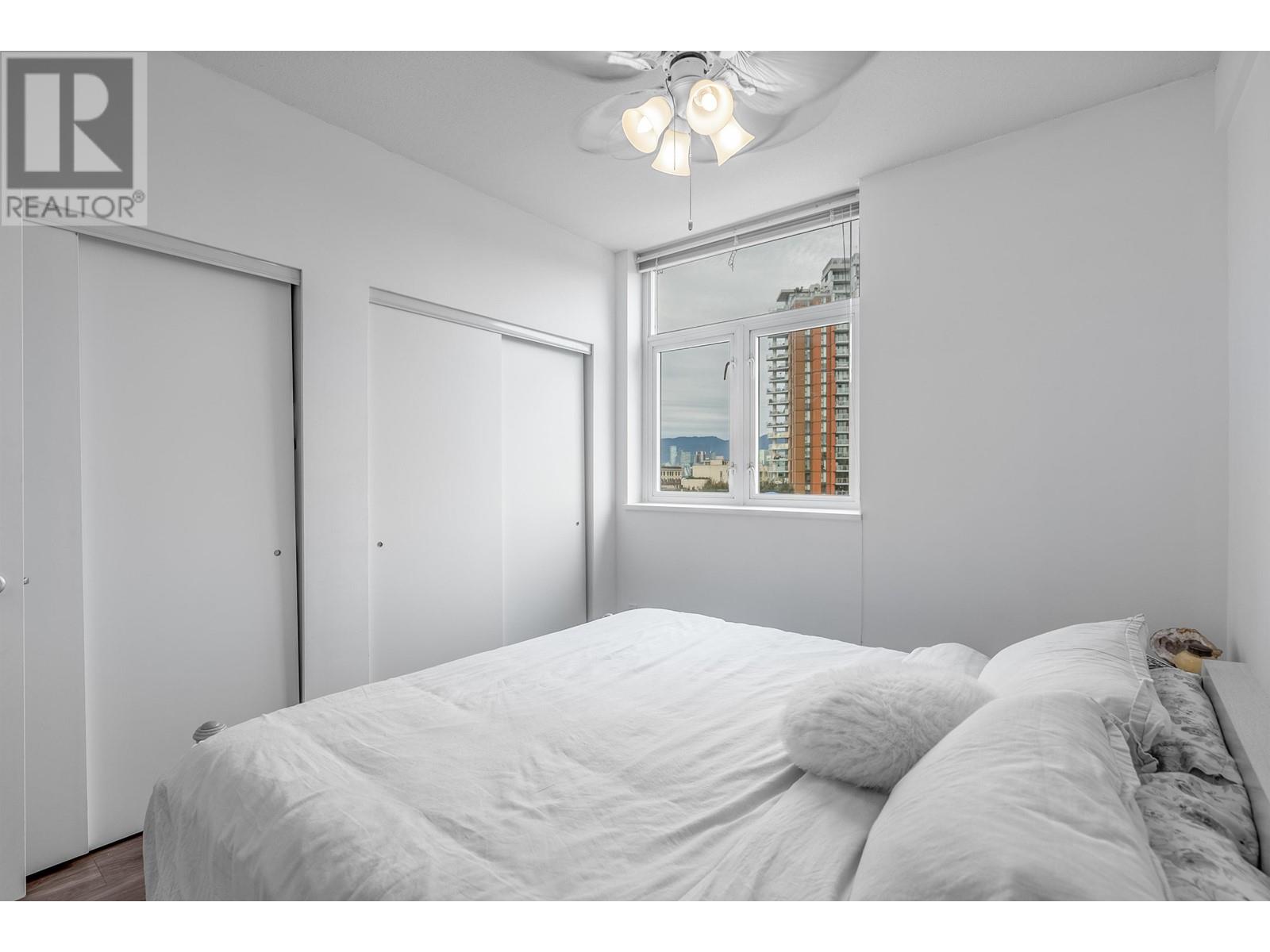 Listing Picture 24 of 40 : 404 298 E 11TH AVENUE, Vancouver / 溫哥華 - 魯藝地產 Yvonne Lu Group - MLS Medallion Club Member