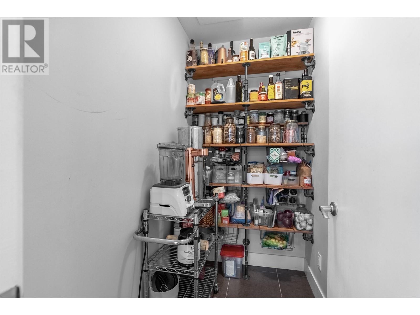 Listing Picture 29 of 40 : 404 298 E 11TH AVENUE, Vancouver / 溫哥華 - 魯藝地產 Yvonne Lu Group - MLS Medallion Club Member