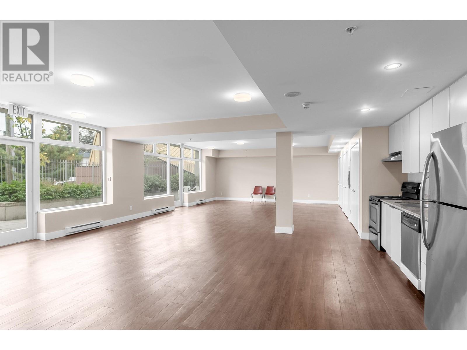 Listing Picture 30 of 40 : 404 298 E 11TH AVENUE, Vancouver / 溫哥華 - 魯藝地產 Yvonne Lu Group - MLS Medallion Club Member