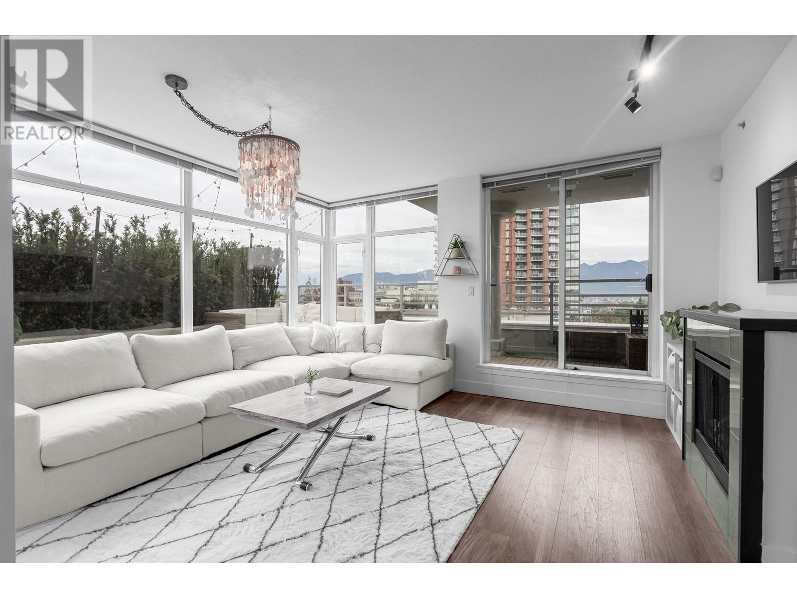 Listing Picture 5 of 40 : 404 298 E 11TH AVENUE, Vancouver / 溫哥華 - 魯藝地產 Yvonne Lu Group - MLS Medallion Club Member