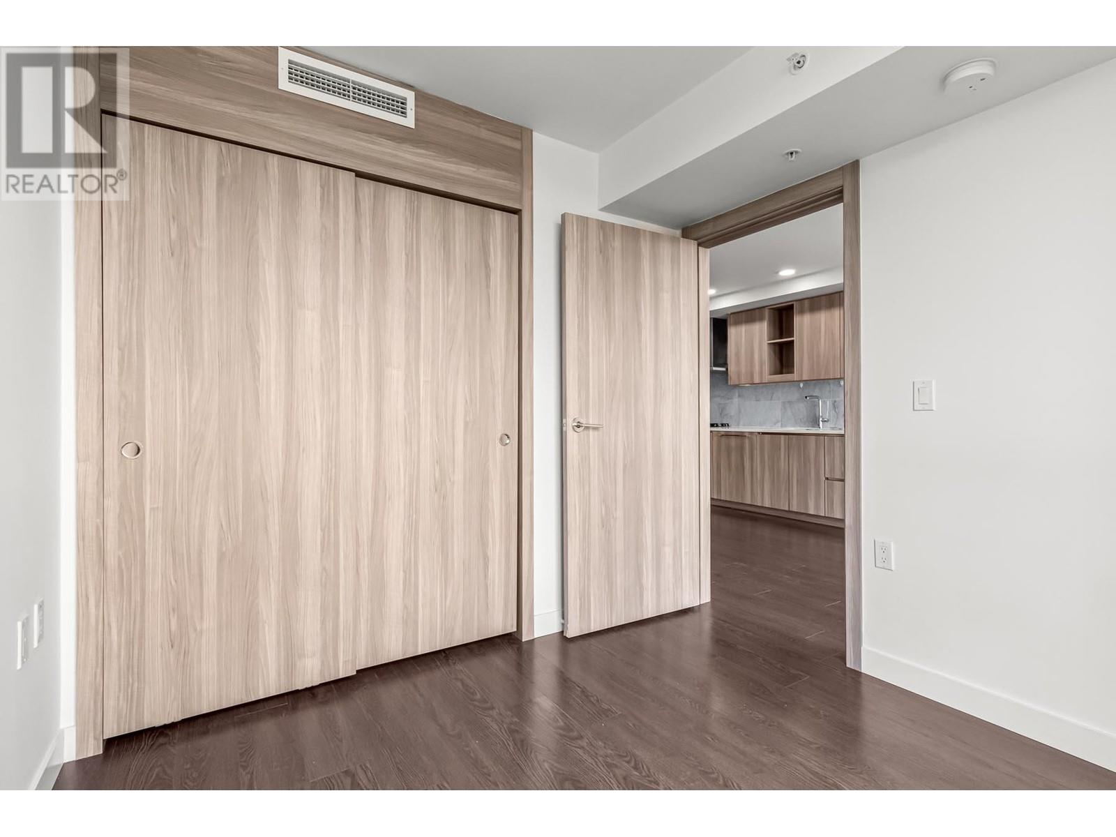 Listing Picture 12 of 23 : 1602 433 SW MARINE DRIVE, Vancouver / 溫哥華 - 魯藝地產 Yvonne Lu Group - MLS Medallion Club Member