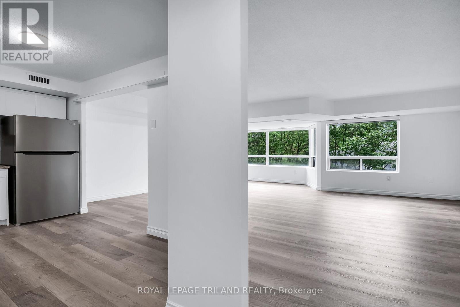 Property at 415 - 521 RIVERSIDE DRIVE image 3