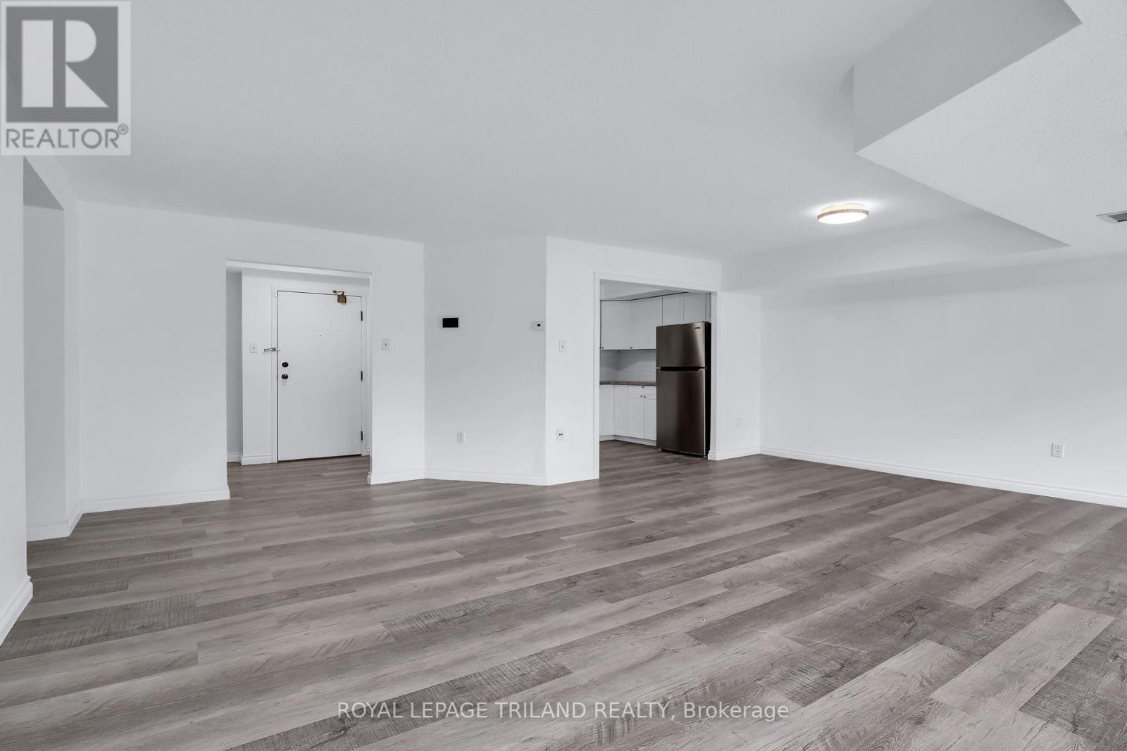 Property at 415 - 521 RIVERSIDE DRIVE image 5
