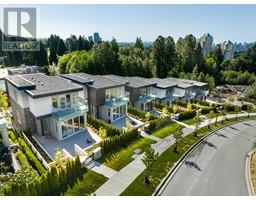 592 ARTHUR ERICKSON PLACE, West Vancouver, British Columbia