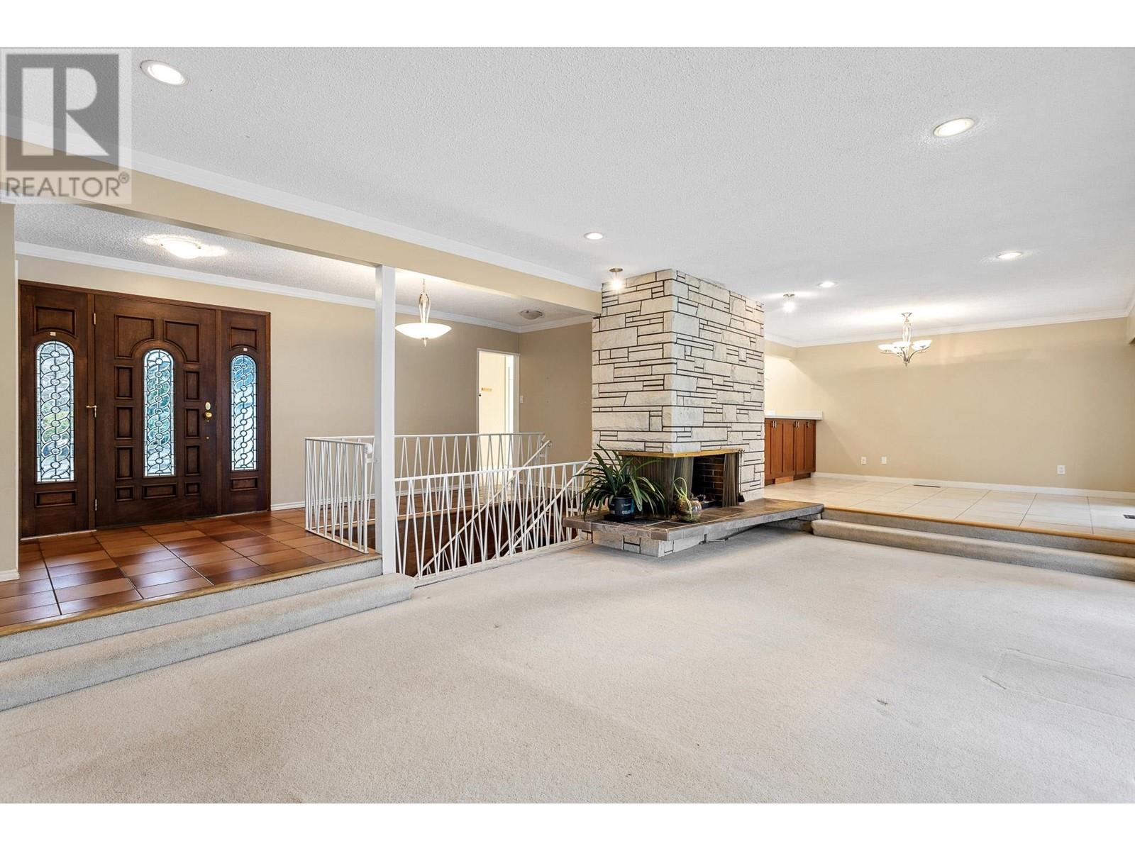 7365 Punnett Close, Burnaby, British Columbia  V5E 1X1 - Photo 7 - R2962681