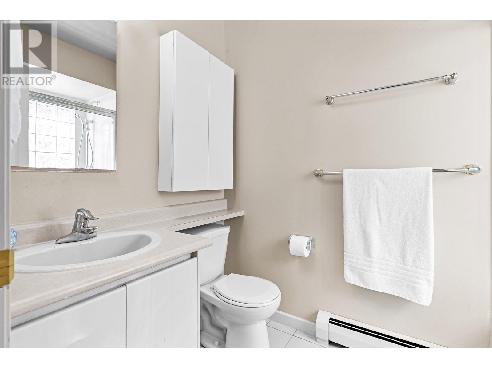 Listing Picture 25 of 39 : 2728 OLIVER CRESCENT, Vancouver / 溫哥華 - 魯藝地產 Yvonne Lu Group - MLS Medallion Club Member