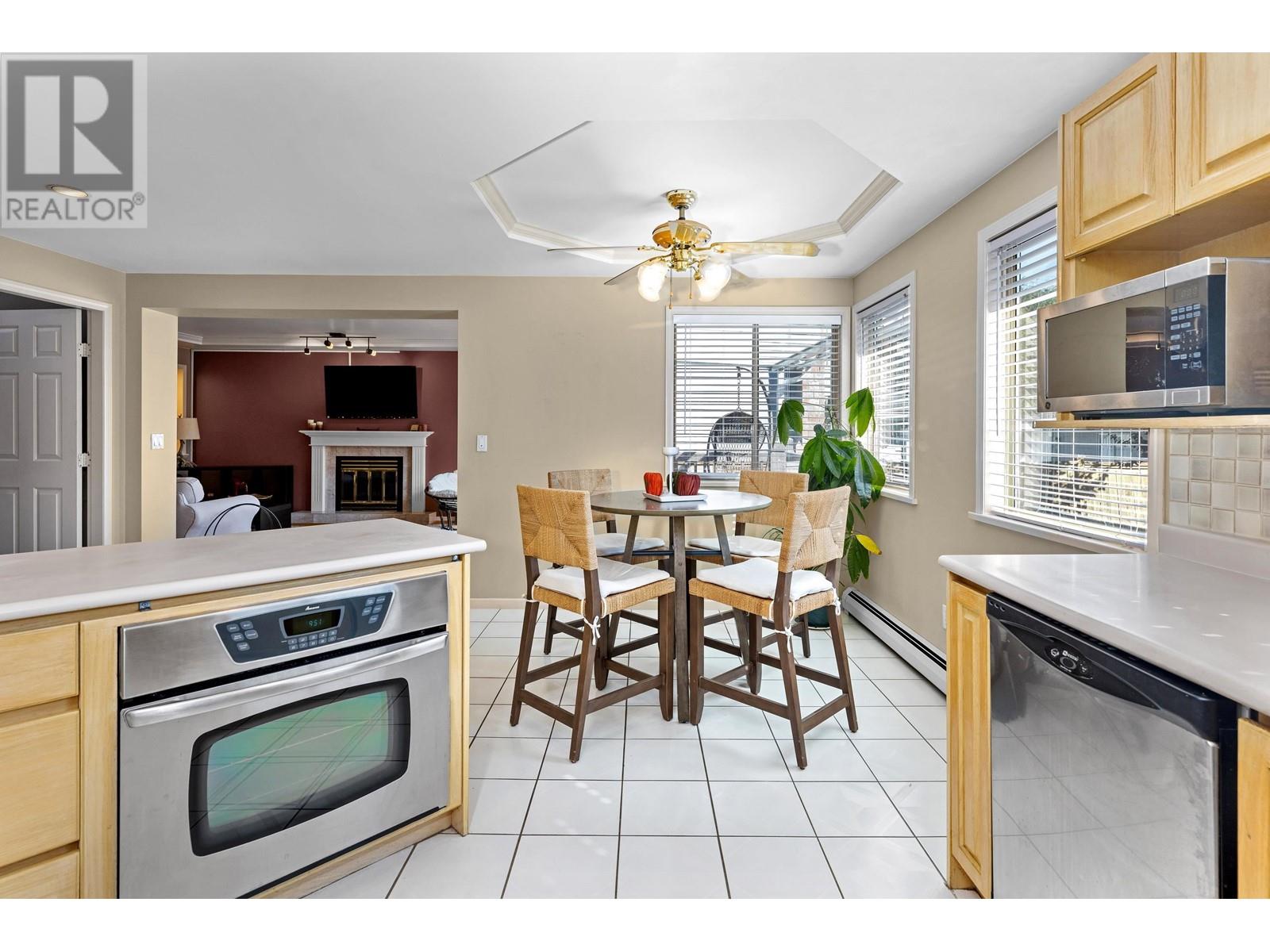 Listing Picture 8 of 39 : 2728 OLIVER CRESCENT, Vancouver / 溫哥華 - 魯藝地產 Yvonne Lu Group - MLS Medallion Club Member