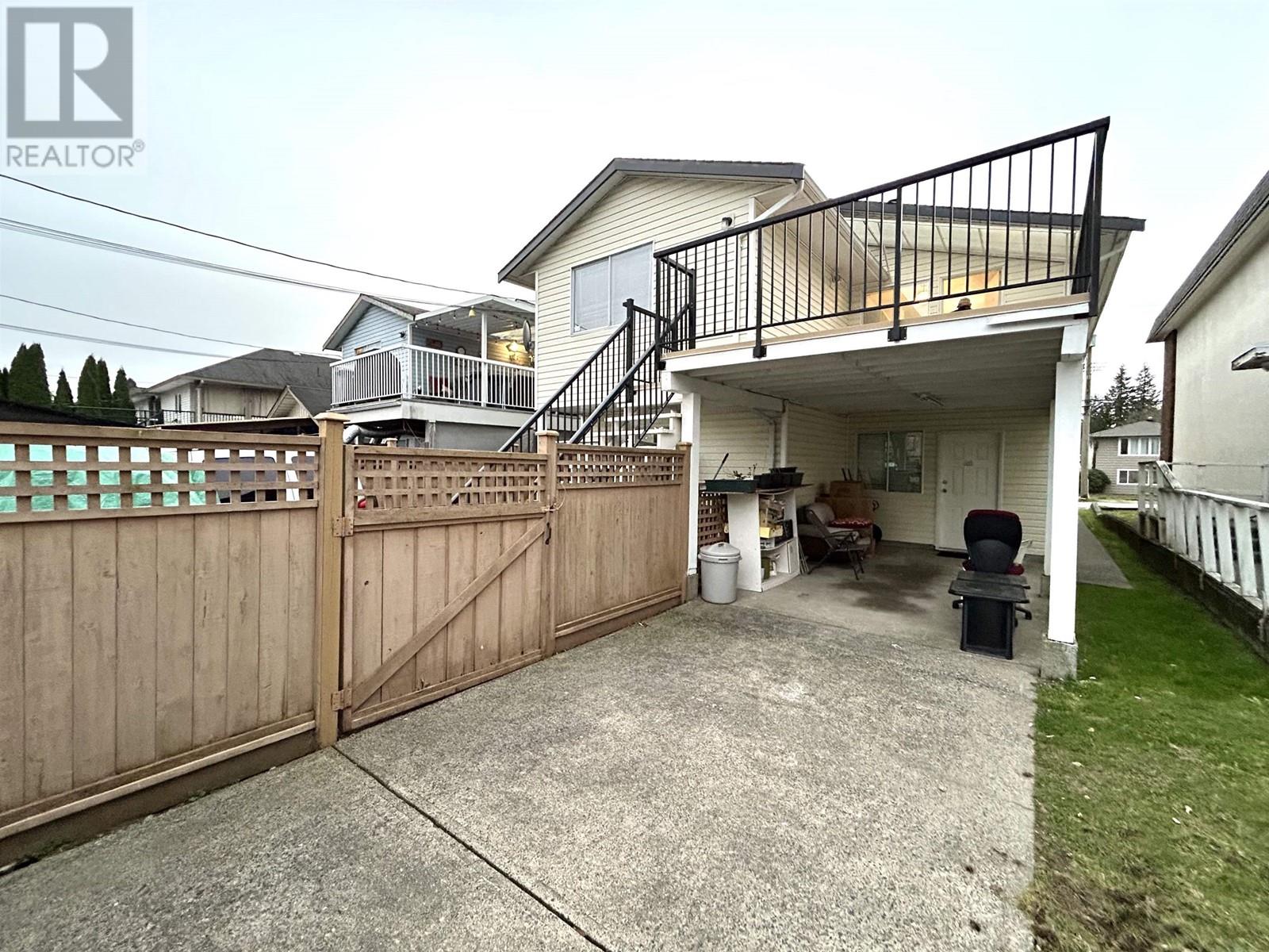 3182 Jervis Street, Port Coquitlam, British Columbia  V3C 3H7 - Photo 5 - R2962739