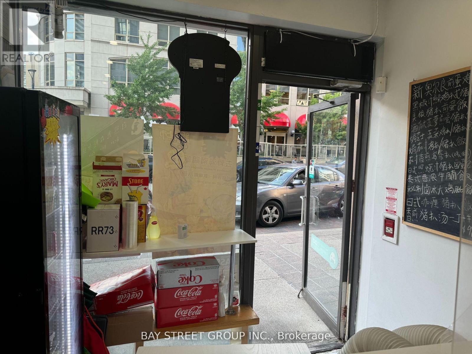 Property at 11 - 5 NORTHTOWN WAY image 2