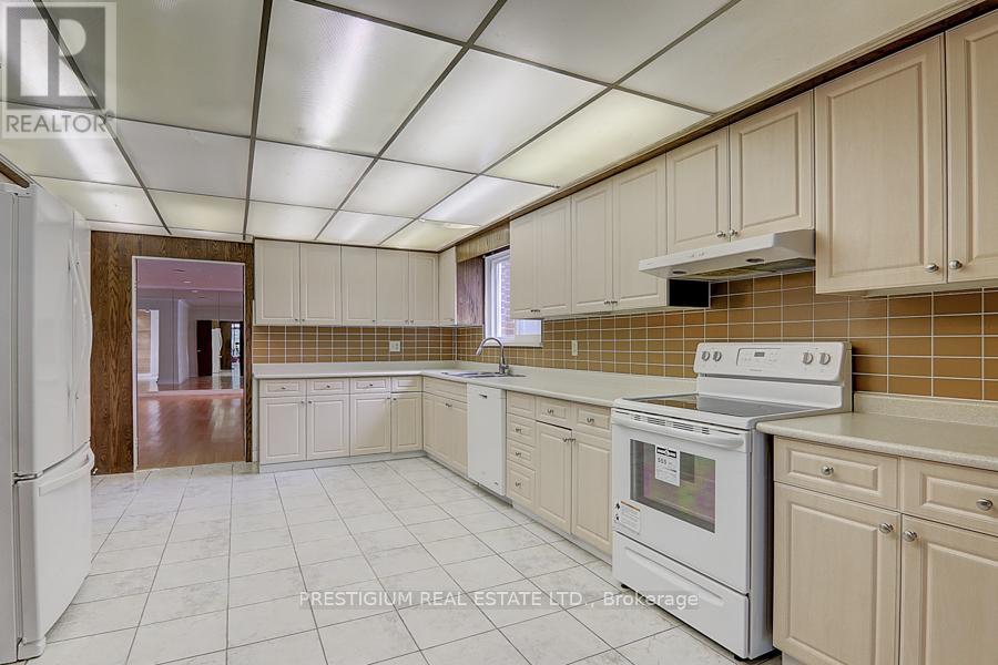 57 Laureleaf Road, Markham, Ontario  L3T 2X9 - Photo 16 - N11951356