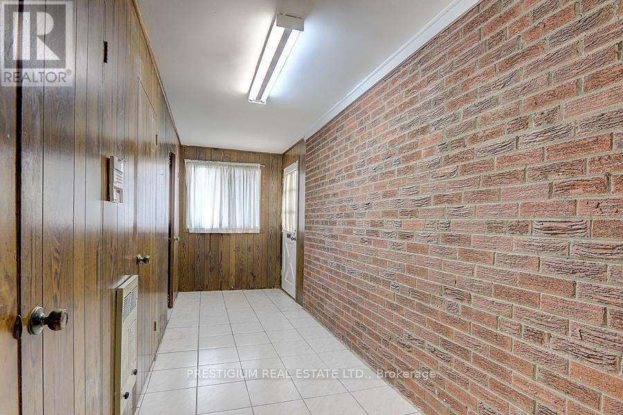 57 Laureleaf Road, Markham, Ontario  L3T 2X9 - Photo 19 - N11951356