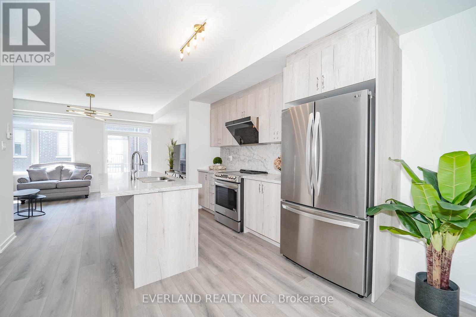 33 Origin Way, Vaughan, Ontario  L6A 4C2 - Photo 8 - N11951727