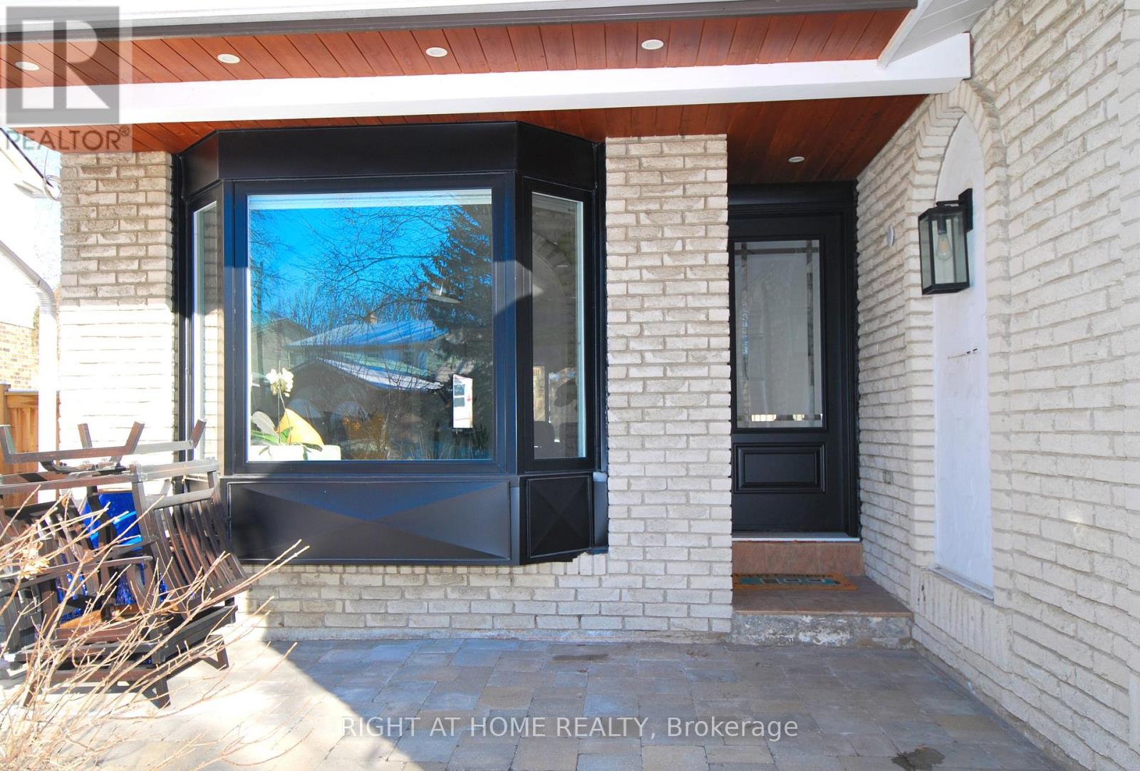 Property at 32 BRAEBURN DRIVE image 4
