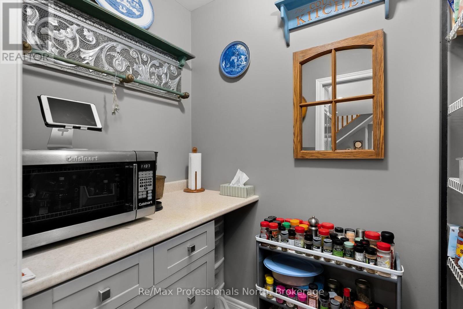 1005 Laidlaw Avenue, Gravenhurst, Ontario  L0K 2B0 - Photo 11 - X11882450