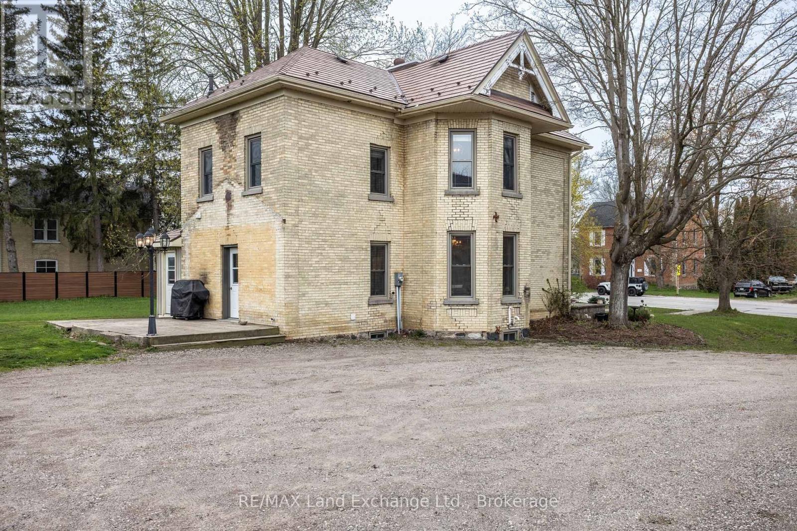 175 Queen Street S, Arran-Elderslie, Ontario  N0G 2N0 - Photo 2 - X11944254