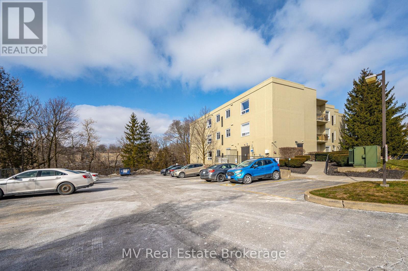 102 - 245 Queen Street W, Centre Wellington, Ontario  N1M 3R6 - Photo 23 - X11951319