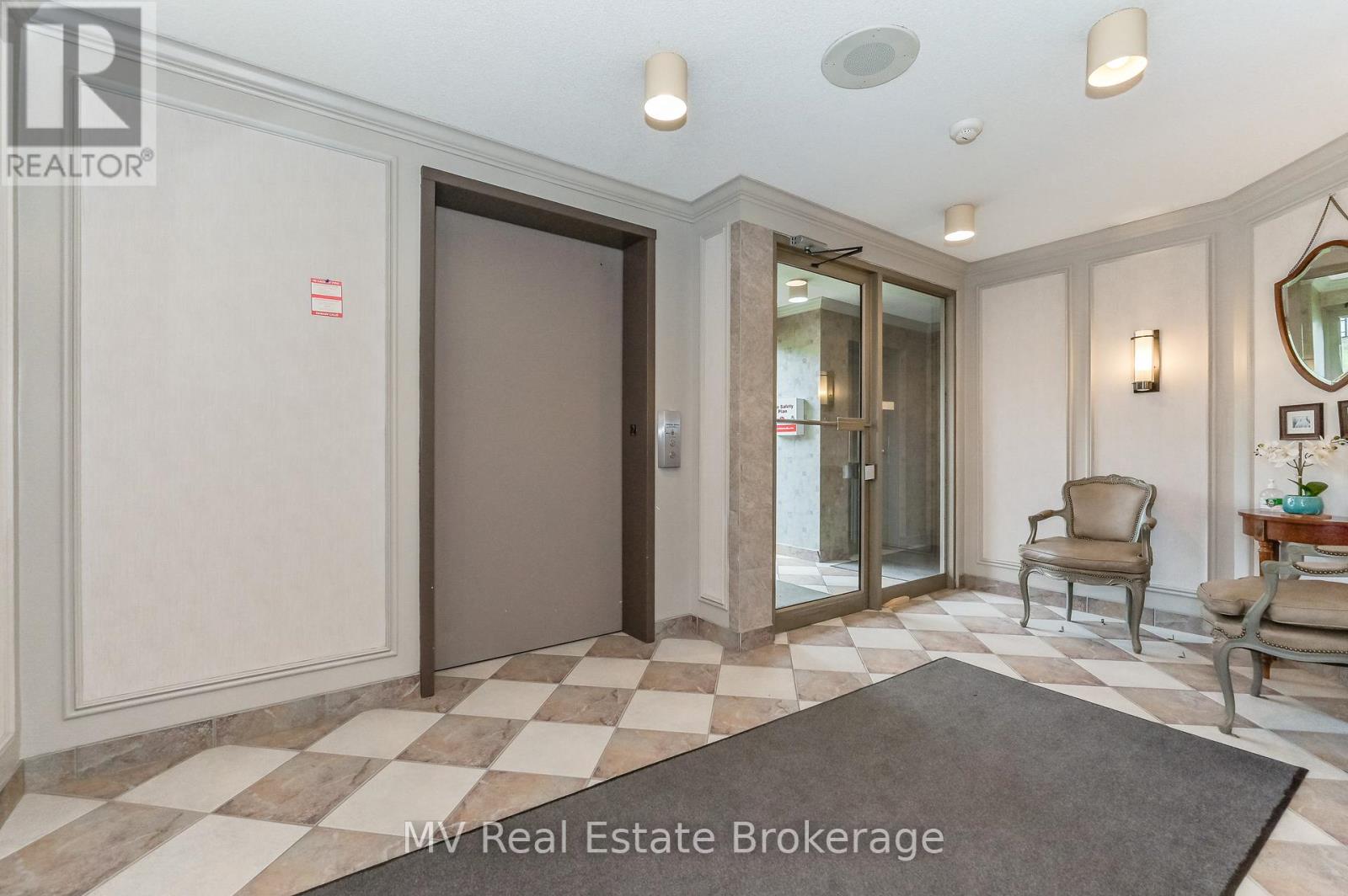102 - 245 Queen Street W, Centre Wellington, Ontario  N1M 3R6 - Photo 4 - X11951319