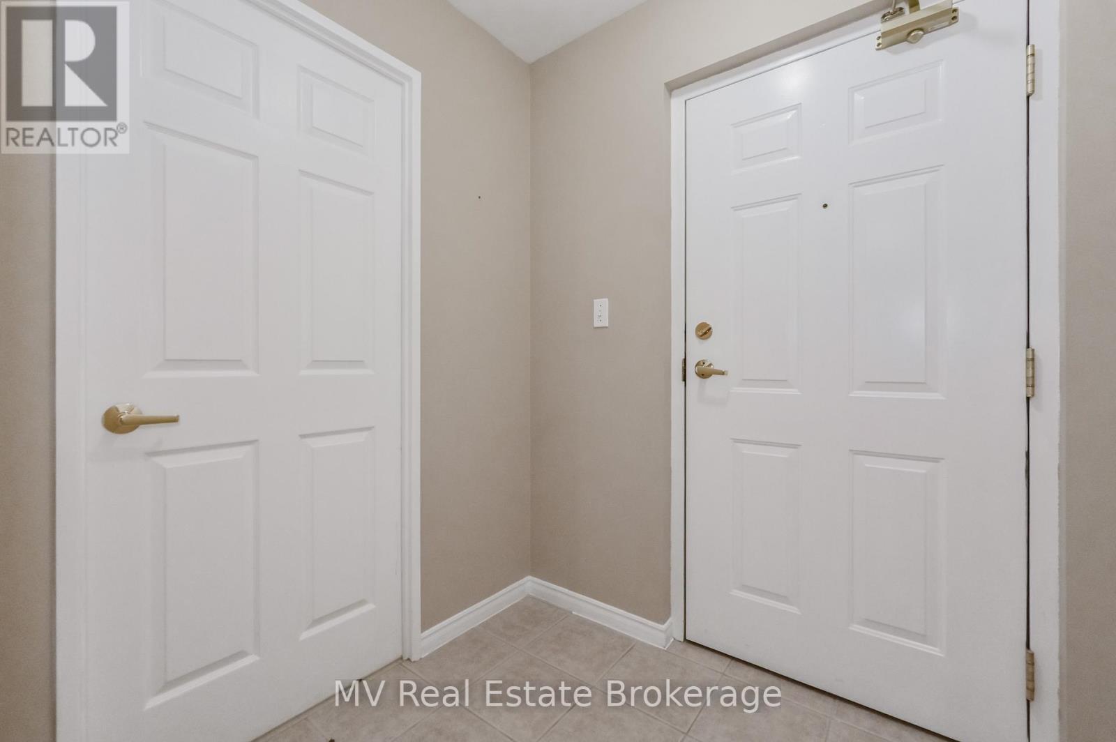 102 - 245 Queen Street W, Centre Wellington, Ontario  N1M 3R6 - Photo 5 - X11951319