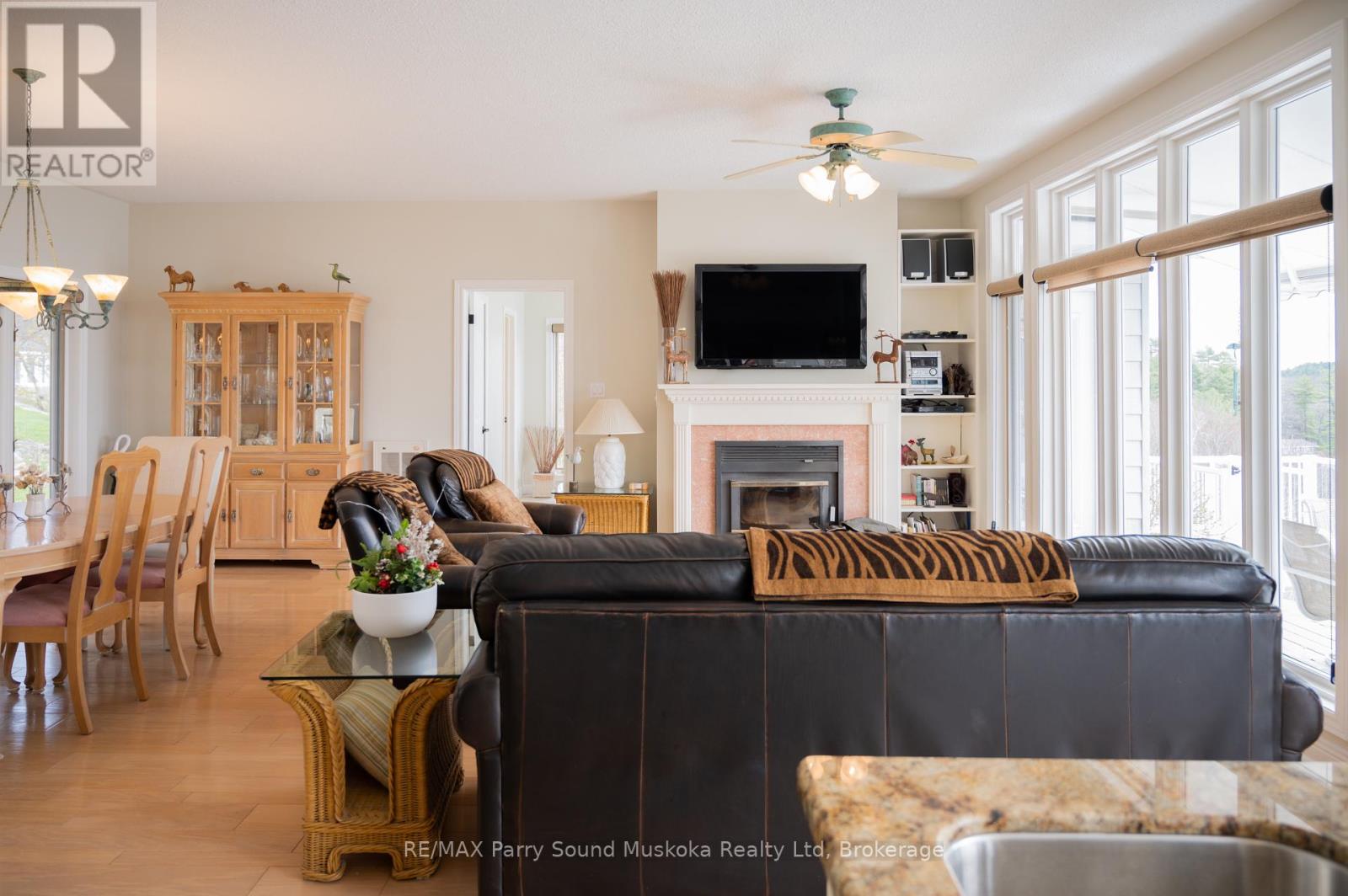 37 Maurys Run, Carling, Ontario  P0G 1G0 - Photo 10 - X11951423