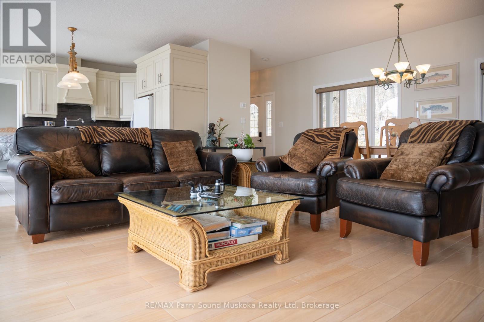 37 Maurys Run, Carling, Ontario  P0G 1G0 - Photo 9 - X11951423