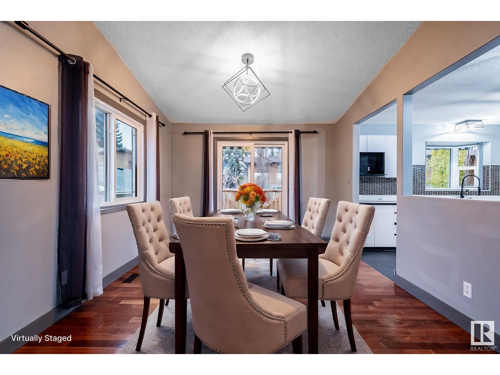Property at 3811 21 AV NW image 3