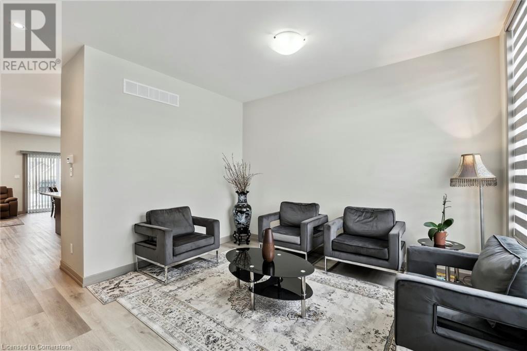 Property at 54 ST GEORGE Street image 5
