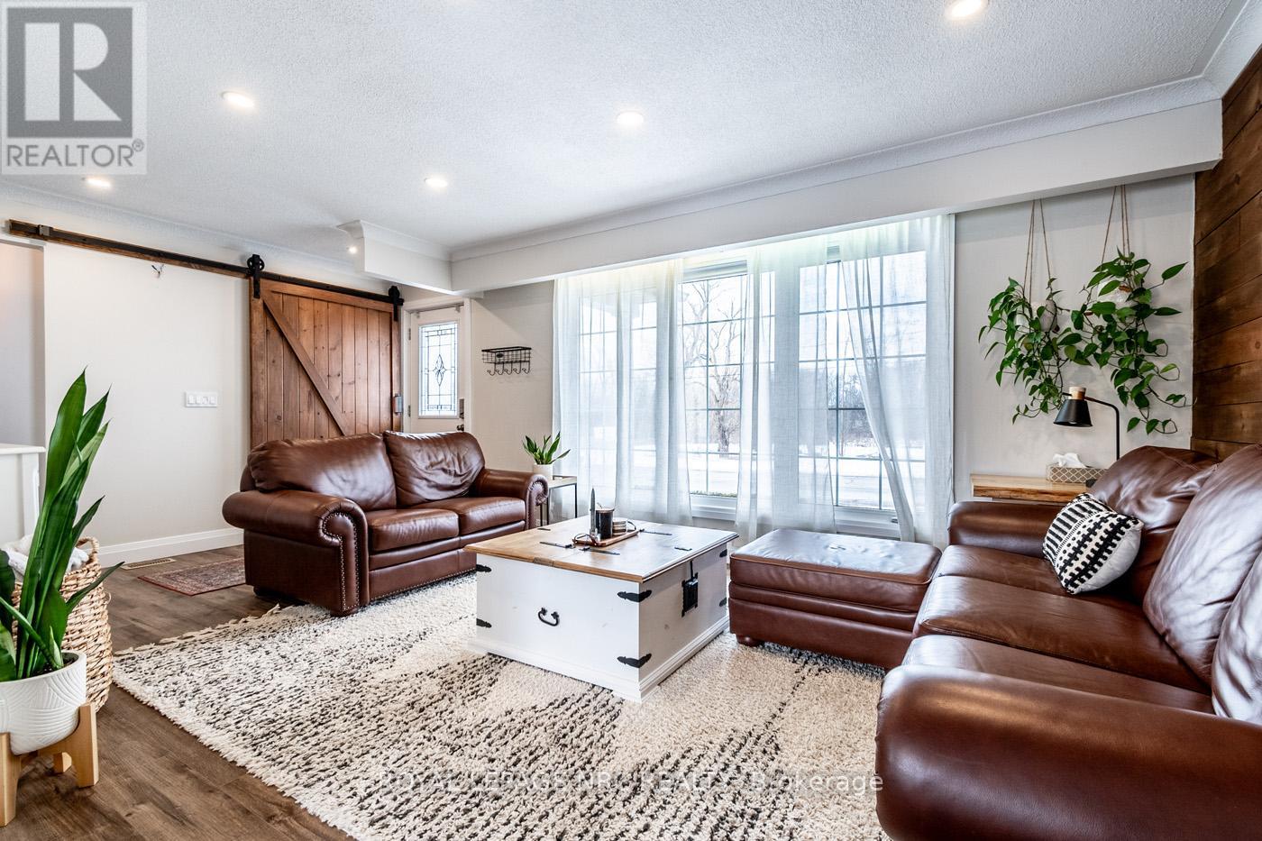 371 Riverside Drive, Welland (Broadway), Ontario  L3C 5E8 - Photo 8 - X11950588